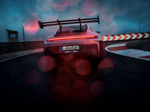 Porsche 911 Carrera 4