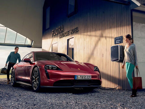 porsche-laden-am-ziel