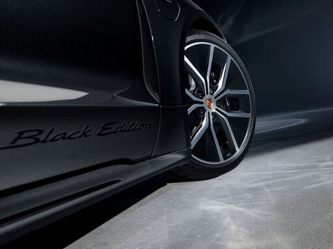 Taycan Black Edition Designrad