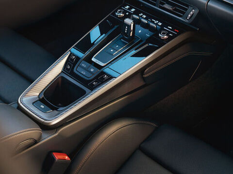 Mittelamarturen im 911 Turbo S